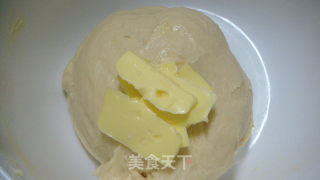 仔仔今天的早餐——汉堡包的做法步骤：4