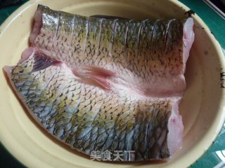 浇汁干烧鱼的做法步骤：2