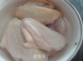 咖喱鸡土豆仔的做法步骤：1