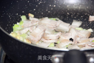 青椒回锅肉的做法步骤：6