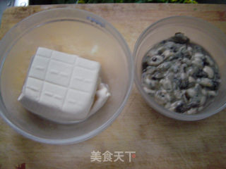 【福州家常菜】海蛎豆腐汤的做法步骤：1