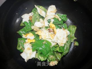 虎皮辣椒炒荷包蛋的做法步骤：6