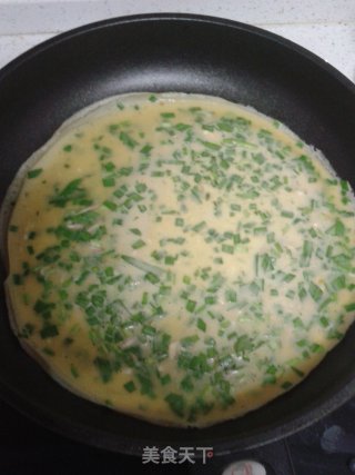 韭菜鸡蛋煎饼的做法步骤：6