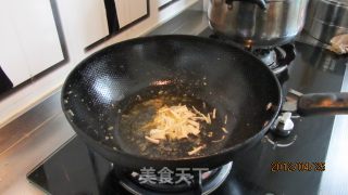 滑炒肉片荷兰豆的做法步骤：9