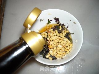 紫苏松仁拌海蜇的做法步骤：11