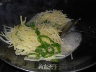 青椒土豆丝的做法步骤：5