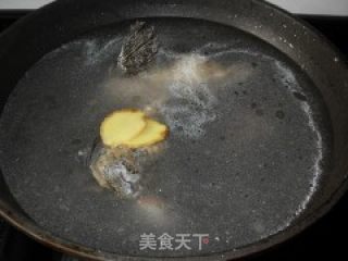 黑鱼汤的做法步骤：4