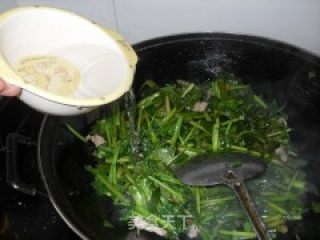 水芹菜炒肉片的做法步骤：5