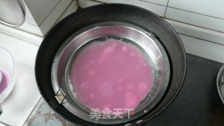 诱人粉色苋菜凉皮的做法步骤：4