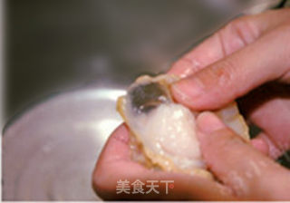 蒜蓉粉丝蒸扇贝的做法步骤：3