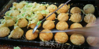 咔咔仕章鱼小丸子的做法步骤：4