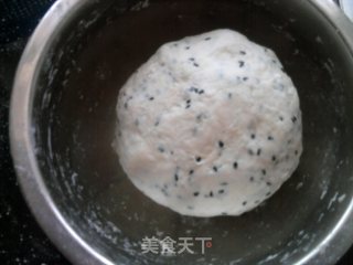 香蕉芝麻无糖小饼干的做法步骤：2
