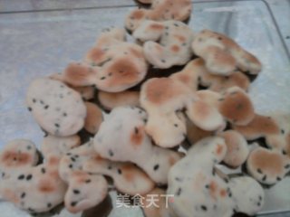 香蕉芝麻无糖小饼干的做法步骤：8