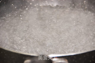 清香诱人的口感--【豆角猪肉饺】的做法步骤：16