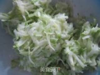 西葫芦鸡蛋馅儿的大包子的做法步骤：6