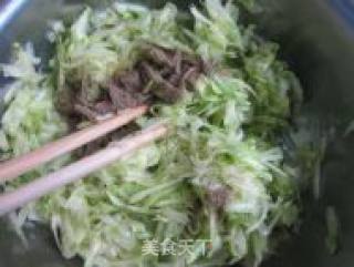 西葫芦鸡蛋馅儿的大包子的做法步骤：7
