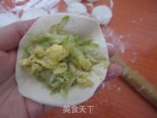 西葫芦鸡蛋馅儿的大包子的做法步骤：11