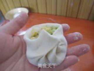 西葫芦鸡蛋馅儿的大包子的做法步骤：12
