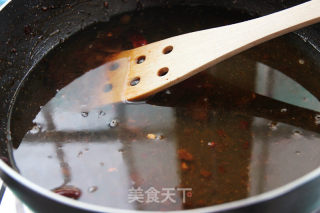 难以抗拒的浓香~~【红烧排骨面】的做法步骤：16