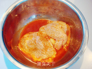 香烤大块鸡的做法步骤：2