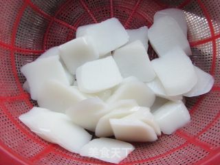 蒲公英鸡蛋炒年糕的做法步骤：4