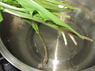 蒲公英鸡蛋炒年糕的做法步骤：5