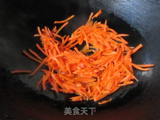 蒲公英拌胡萝卜丝的做法步骤：6
