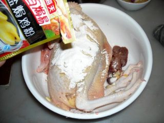 电压锅版盐焗鸡的做法步骤：3