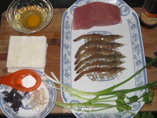 鲜虾小馄饨的做法步骤：1