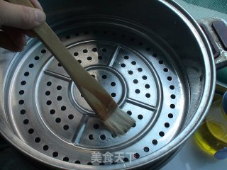 【蛋香苜蓿麦饭】------炒着吃的麦饭的做法步骤：4
