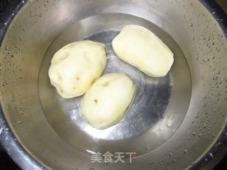 [快手菜]——酱油土豆丝的做法步骤：1