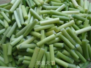 蒜薹炒肉丝的做法步骤：3