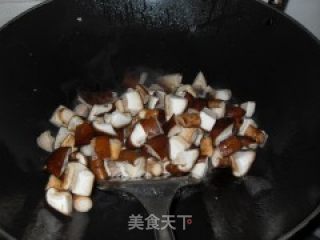 耗油香菇肉丁的做法步骤：6