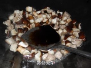 耗油香菇肉丁的做法步骤：7