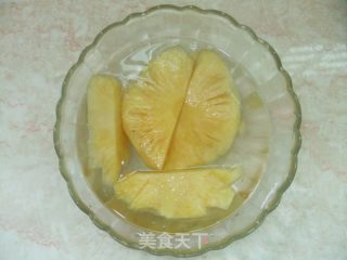 菠萝汁的做法步骤：2