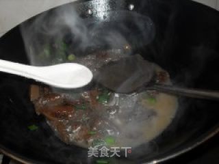 大蒜炒猪血的做法步骤：6