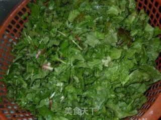 莴笋叶菜饭的做法步骤：1