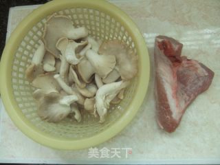 白菇肉片的做法步骤：1