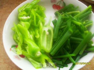 辣炒豆腐干的做法步骤：4