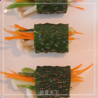 春夏适宜的凉拌菜菜（酸甜味）------爽脆黄瓜卷的做法步骤：7