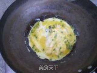 鸡蛋胡萝卜炒毛豆的做法步骤：4