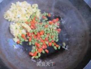 鸡蛋胡萝卜炒毛豆的做法步骤：6