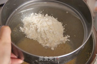【抹茶草莓卷】的做法步骤：6