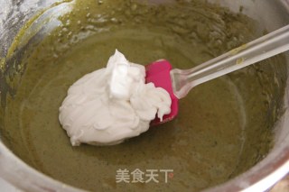【抹茶草莓卷】的做法步骤：13