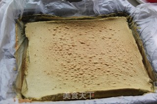 【抹茶草莓卷】的做法步骤：22