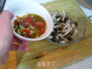 零危机比基尼减肥计划之五彩呛蟹味菇的做法步骤：9