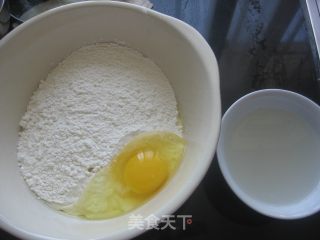 中国式的三明治的做法步骤：1