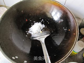 香菇啤酒红烧翅中的做法步骤：9