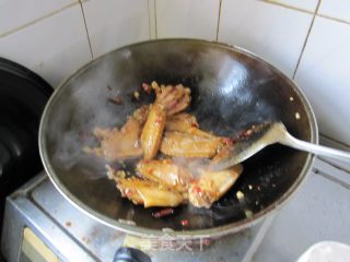 香菇啤酒红烧翅中的做法步骤：14