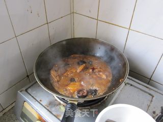 香菇啤酒红烧翅中的做法步骤：20